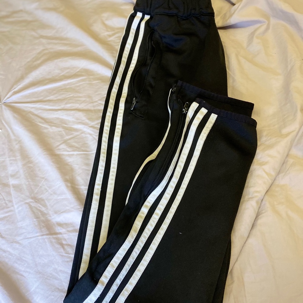Adidas youth track pants size L